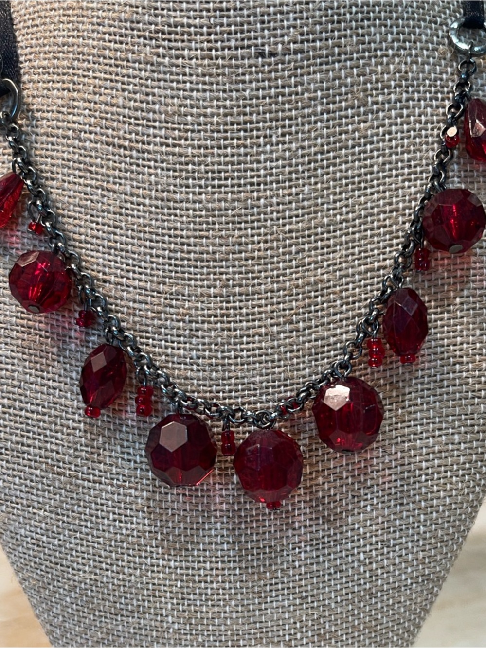 New York & Co Red Beaded Fringe Gunmetal Collar Necklace - Picture 2 of 7